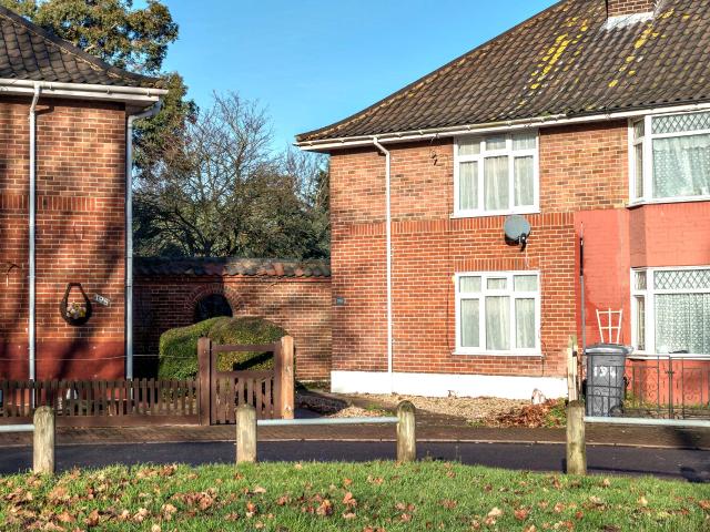 student_apartment in Earlham Green Lane, Norwich NR5 8RD