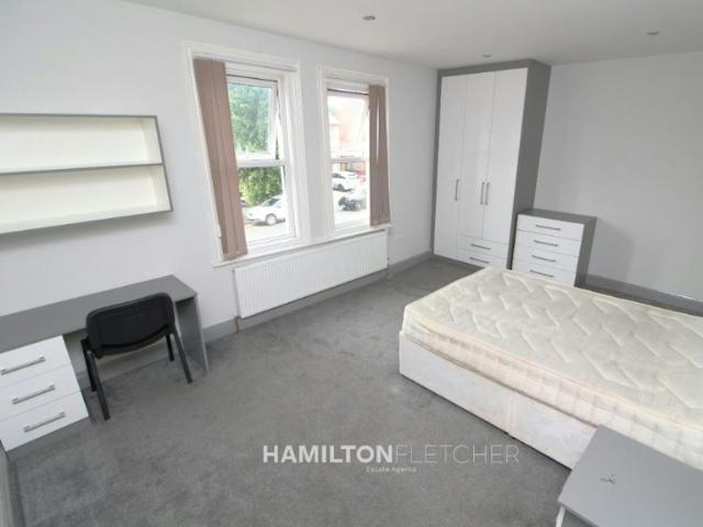 student_apartment in Erleigh Road, Reading, RG1