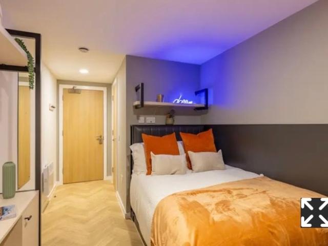 Student En Suite Available at Arcadian Nottingham