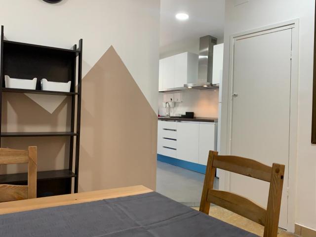 Student friendly double bedroom in El Raval