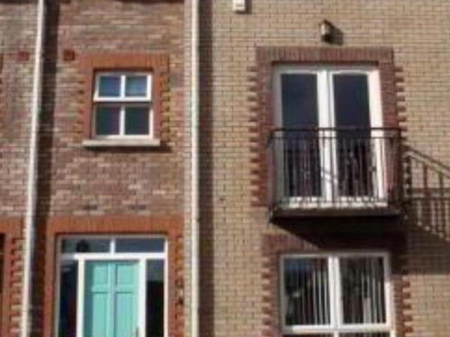 STUDENT LET 2027/28 16 Millstone Mews Portstewart, BT55 7GW