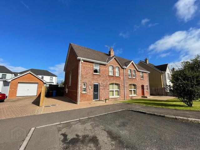 STUDENT LET 2027/28 17 Millrush Drive Portstewart, BT55 7FX