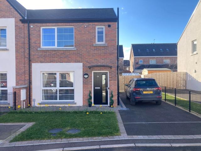 STUDENT LET 2027/28 19 Cappagh Green Portstewart, BT55 7UT