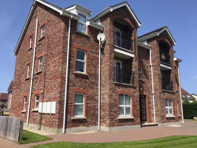STUDENT LET 2027/28 30 Millstone Park Portstewart, BT55 7HL