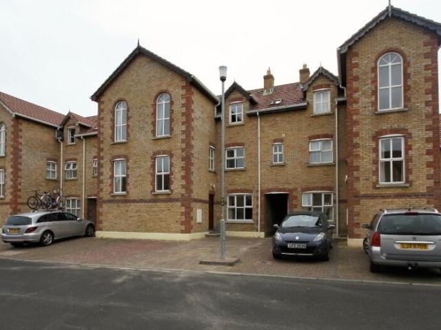 STUDENT LET 2027/28 81 Old Mill Grange Portstewart, BT55 7GE
