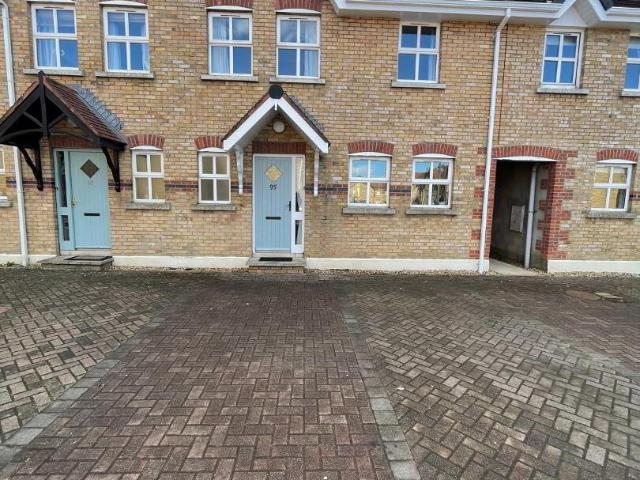 STUDENT LET 2027/28 95 Old Mill Grange Portstewart, BT55 7GE