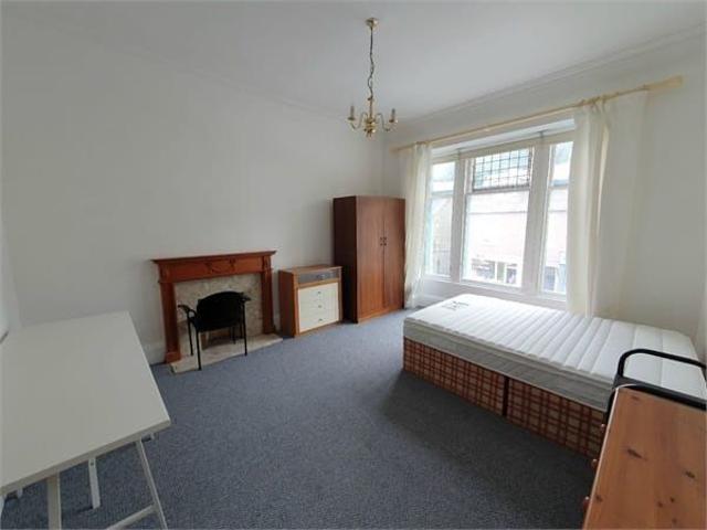 Student Let, Scottish Borders, 24 High Street, Galashiels TD1, 3 bed flat to rent, £975 pcm | PrimeLocation