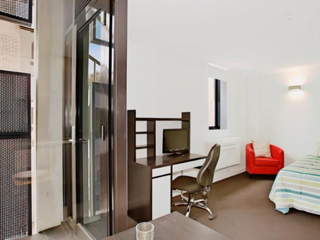 Student Living on Raleigh, Melbourne