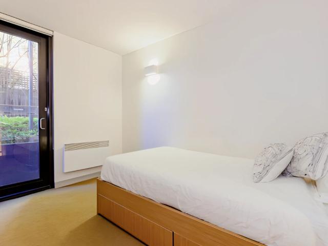 Student Living on Riversdale, Melbourne