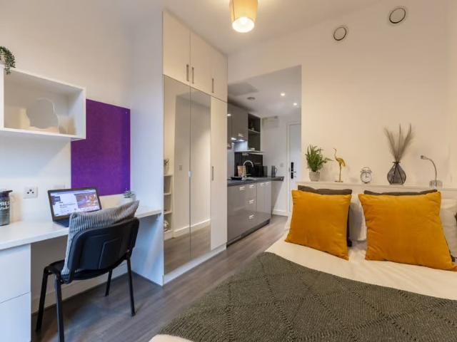 Student Studio Birmingham City Center