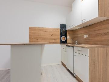 Studentenwohnanlage nähe Zentrum 1 Zimmer Appartement mit Einbauküche und Wintergarten
