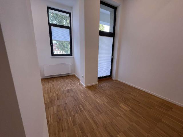 Studenten aufgepasst: Erstbezug Ein Zimmer Apartment mit Balkon