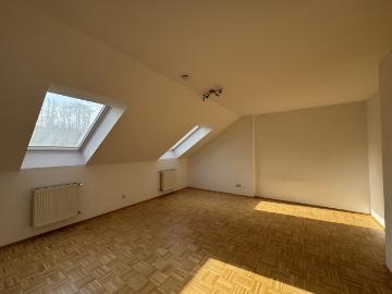 Studenten Hit: Charmante Dachgeschosswohnung im Wohnhof LKH | 8700 Leoben