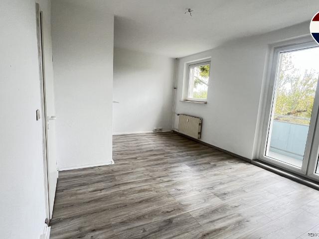 Studenten, Singles oder Berufspendler aufgepasst – 2 Zimmer mit Balkon
