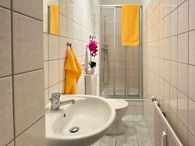 Studentennest mit neuer Einbauküche und Duschbad in Uninähe
