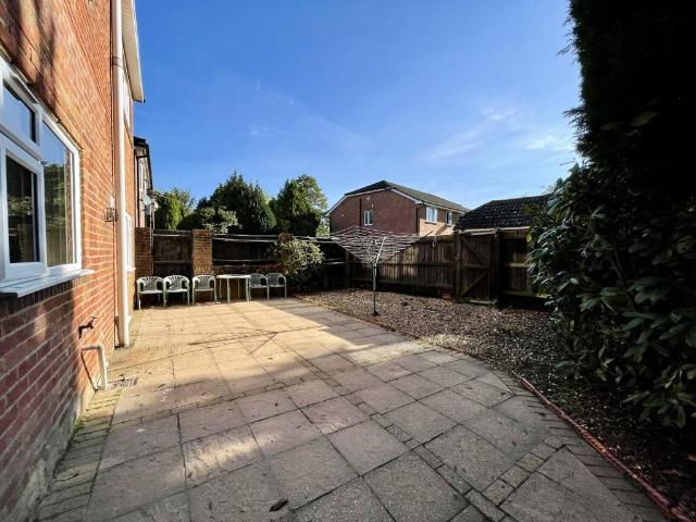 STUDENTS* Canford Road, Bournemouth. 6 bed detached house to rent £2,370 pcm £547 pw