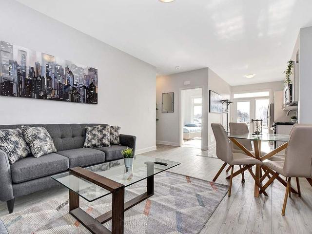 STUDENTS OR YOUNG PROFESSIONAL! NEAR ALGONQUIN COLLEGE! — 105 02C