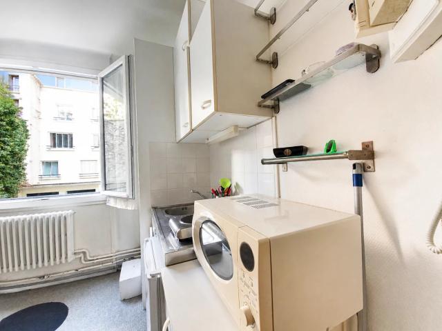 STUDETTE MEUBLEE PARIS 16EME JASMIN A LOUER