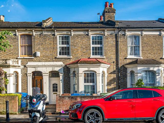 Studholme Street, Peckham, London, SE15 5 bed terraced house to rent £5,000 pcm £1,154 pw