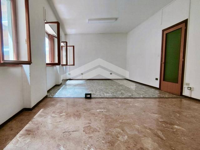 Studio/Ufficio in affitto a Campobasso Centro Cod. AU28