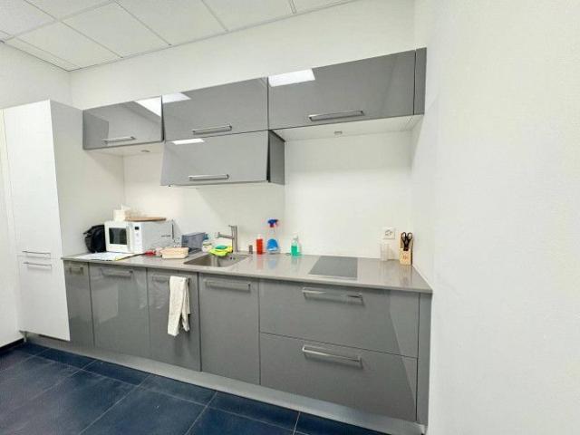 Studio/Ufficio in Affitto a Manno