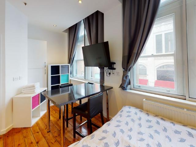 Studio 106, 29A Upper Parliament Street, Nottingham, Nottinghamshire NG1, Room to rent, £867 pcm | PrimeLocation