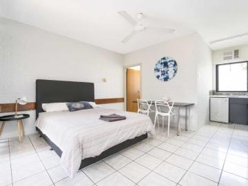 Studio to rent in Barkly, Northern Territory - Parking