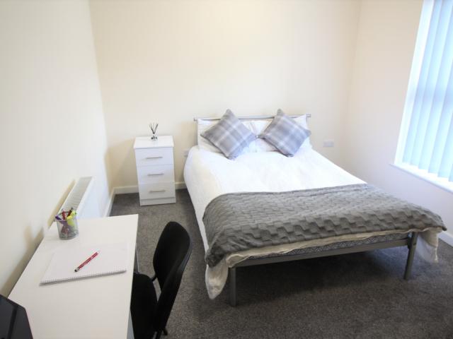 STUDIO 11, 24 28 LANCASTER HOUSE, NORTH ROAD, ST HELENS. WA10 2TL