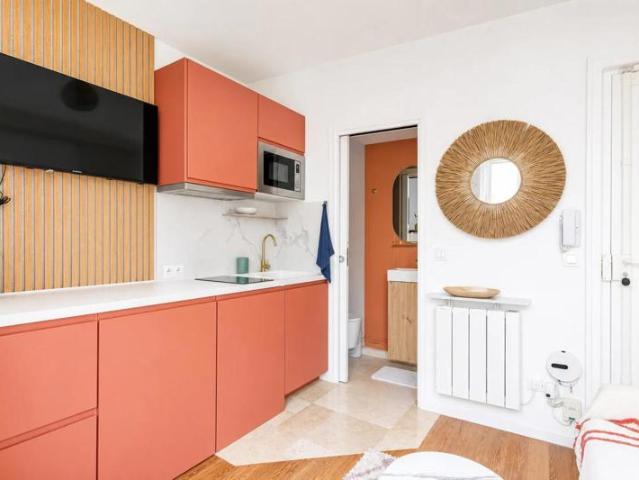 Studio 11m² rénové à Paris 10e