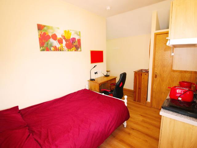 Studio 16, 22 Queen's Road, Coventry CV1 3EG