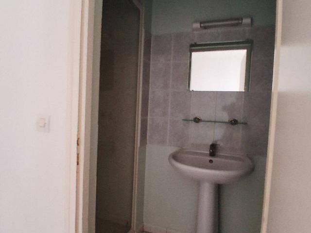 Studio 16,57 m² 1er Etage Proche lycée et cinéma