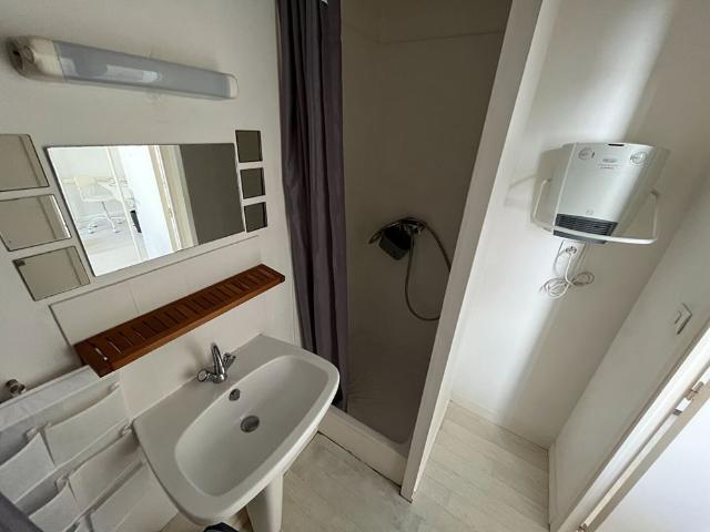 Studio 16 m² Château des ducs de Bretagne Location Appartement nantes: 15.57 m2