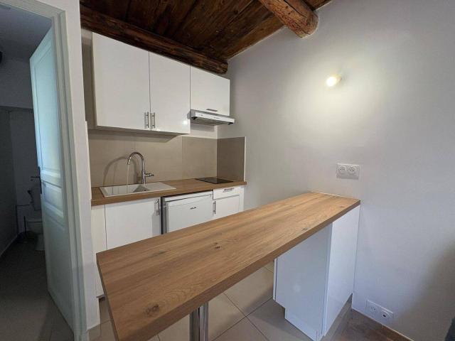 Studio 16m² centre ville Graveson 420€/mois CC
