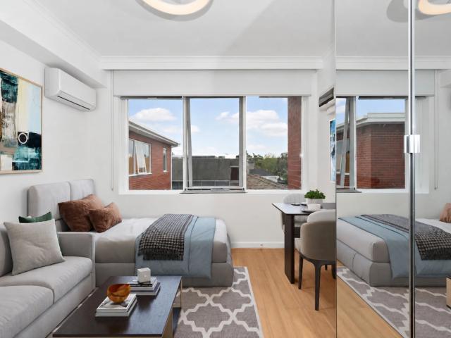 studio 19/31 Smith Street, St Kilda