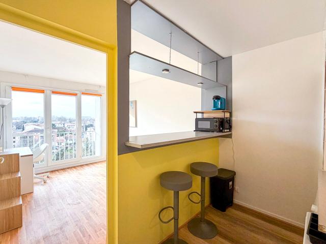 STUDIO 19m2 ENTIEREMENT RENOVE TOULOUSE MEUBLÉ