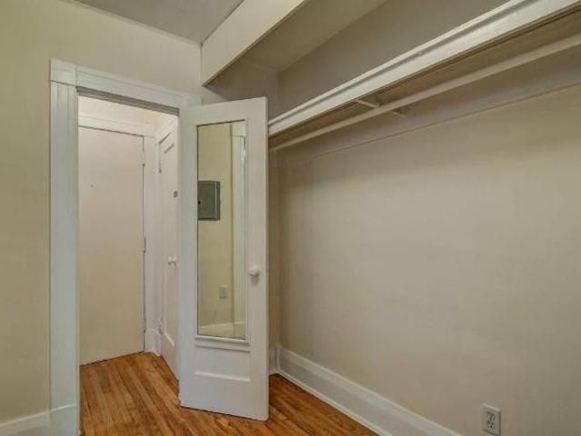 Studio, 1 bath, Apartment 1 Homewood Ave
