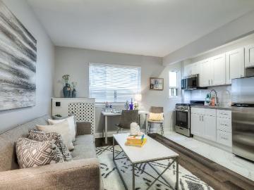 Studio, 1 bath, Apartment 214 Wellesley Street East
