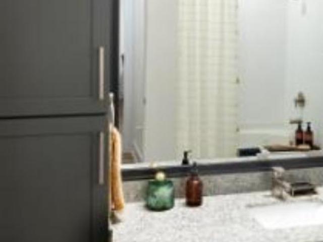 Studio, 1 bath, Apartment 2705 Haverford Pl