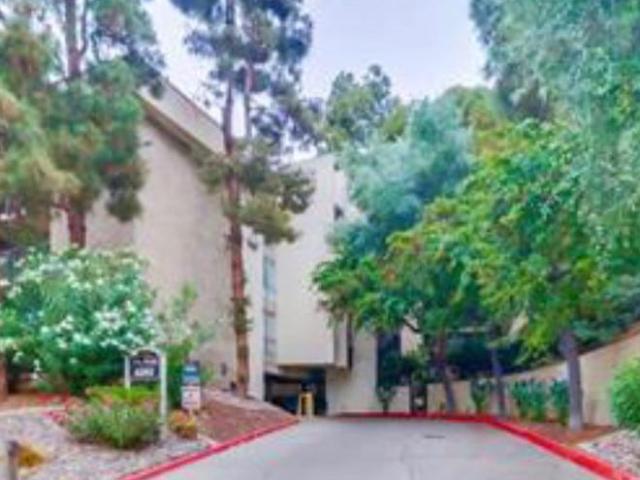 Studio, 1 bath, Townhouse/Brownstone/RowHouse 6202 Friars Road