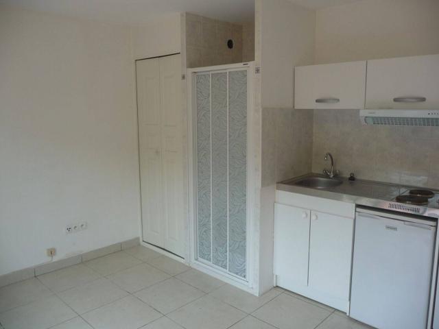 Studio 1 m2 Beaumont sur Oise