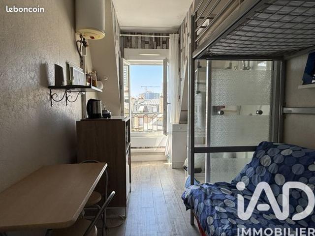 Studio 1 pièce 9 m²