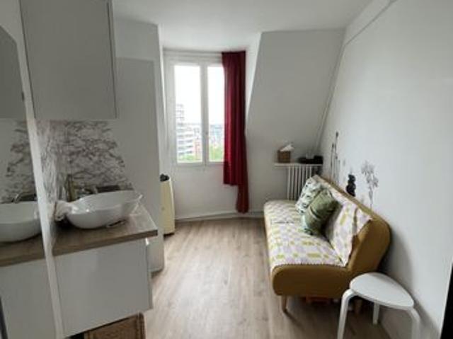 Studio 1 pièce 10 m²