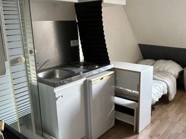 Studio 1 pièce 10 m²