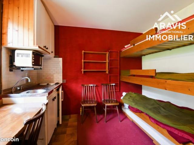 Studio 1 pièce 11 m²