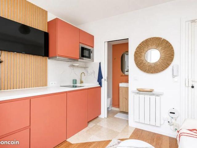 Studio 1 pièce 11 m²