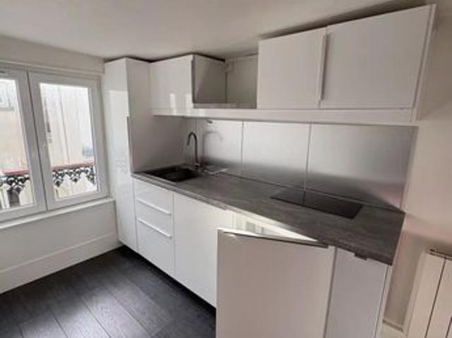 Studio 1 pièce 12 m²