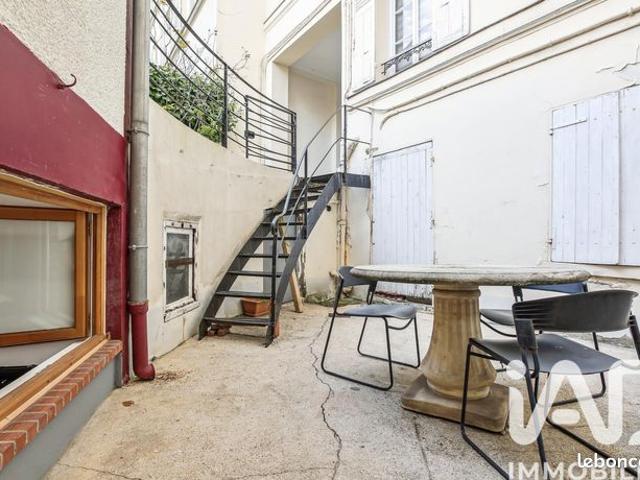 Studio 1 pièce 12 m²