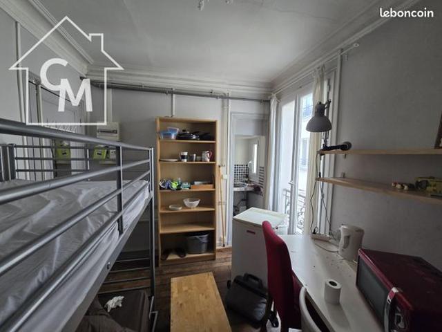 Studio 1 pièce 12 m²