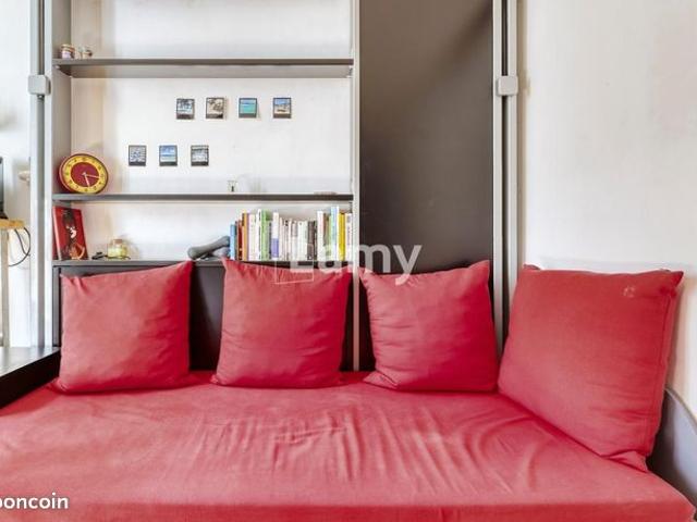 Studio 1 pièce 12 m²