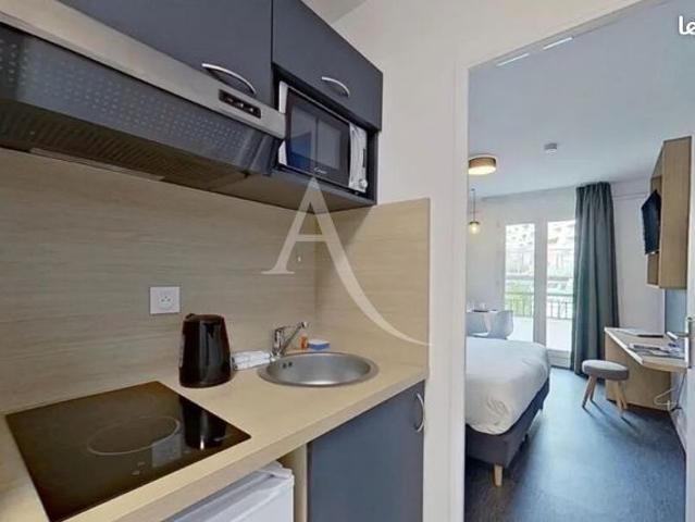 Studio 1 pièce 17 m²